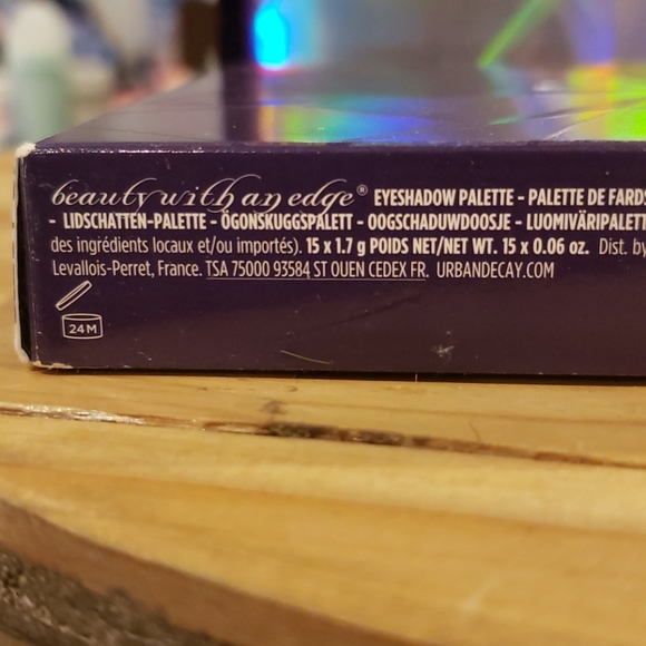 Urban Decay Eyeshadow Palette - Picture 10 of 11